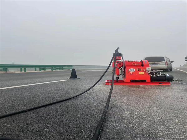 太子河马路路基路面开裂下沉注浆加固灌浆